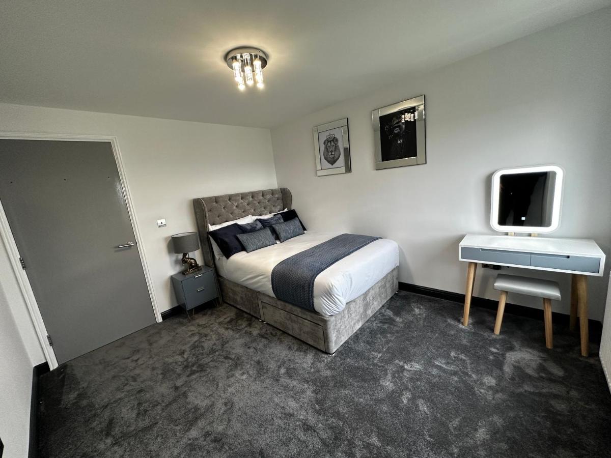 Two Bed Apartment With Balcony Slough,Windsor,Legoland Exterior photo
