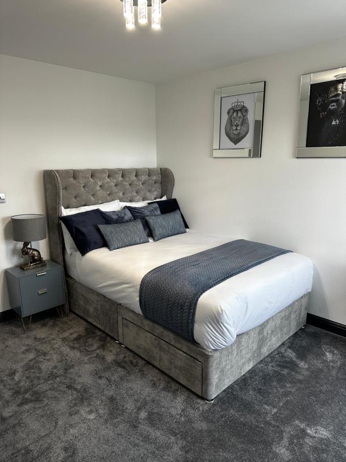 Two Bed Apartment With Balcony Slough,Windsor,Legoland Exterior photo